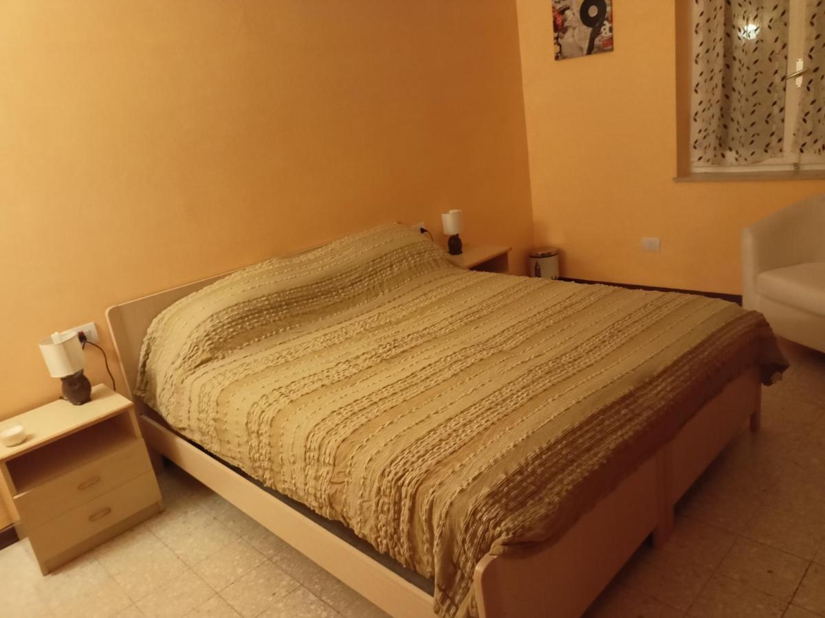 Casa Arcobaleno Hotell Amelia Eksteriør bilde