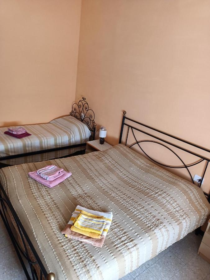 Casa Arcobaleno Hotell Amelia Eksteriør bilde